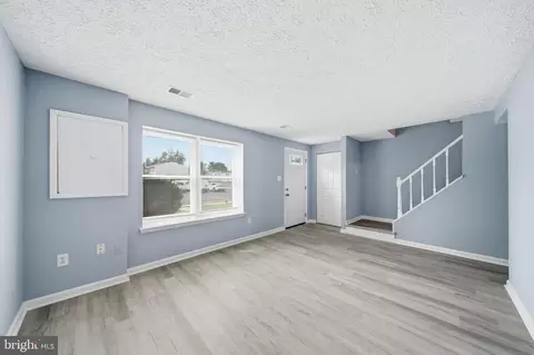 Living - 5749 Charstone Ct, Frederick, MD 21703 photo 5 of 11