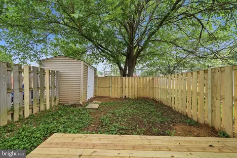 Exterior - 5749 Charstone Ct, Frederick, MD 21703 photo 4 of 10