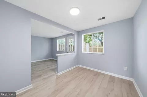 Living - 5749 Charstone Ct, Frederick, MD 21703 photo 6 of 11