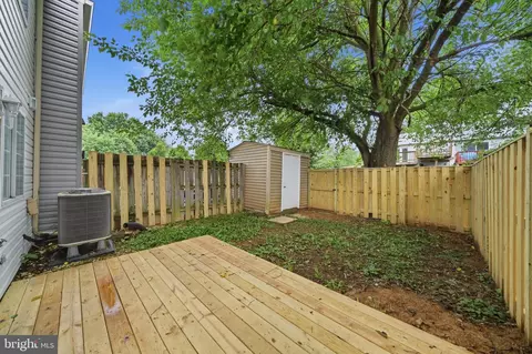 Exterior - 5749 Charstone Ct, Frederick, MD 21703 photo 3 of 10