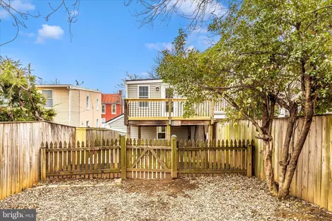 Exterior - 29 Winchester St, Frederick, MD 21701 photo 8 of 13