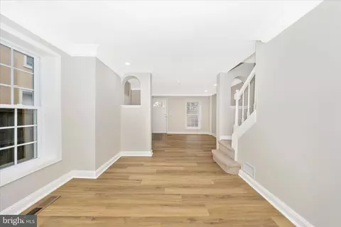 Entry Way - 29 Winchester St, Frederick, MD 21701 photo 5 of 9