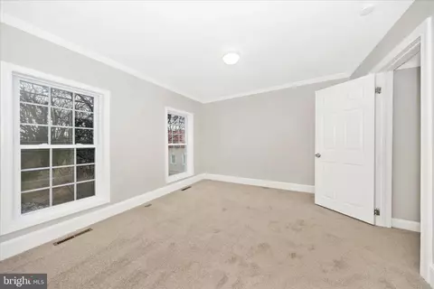 Entry Way - 29 Winchester St, Frederick, MD 21701 photo 8 of 9