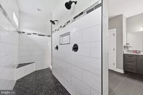 Entry Way - 8225 A Ball Rd, Frederick, MD 21704 photo 3 of 13