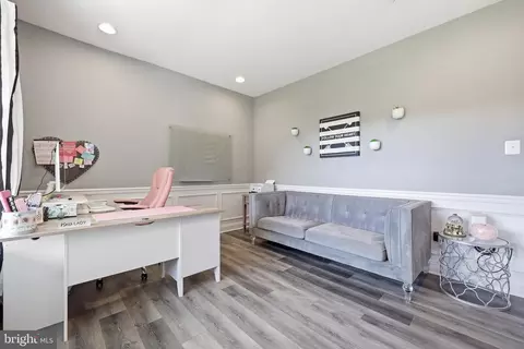 Entry Way - 8225 A Ball Rd, Frederick, MD 21704 photo 6 of 13