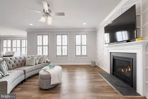 Living - 1908 Gladstone St, Frederick, MD 21702 photo 2 of 2