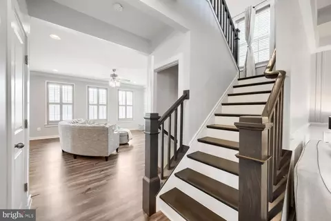 Entry Way - 1908 Gladstone St, Frederick, MD 21702 photo 9 of 20