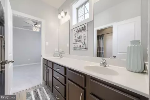 Entry Way - 1908 Gladstone St, Frederick, MD 21702 photo 13 of 20