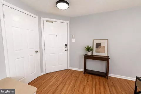 Entry Way - 800 E Stratford Way #E, Frederick, MD 21701 photo 1 of 2