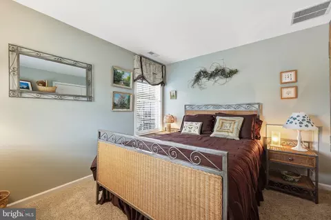 Bedroom - 3027 Palatine Dr, Frederick, MD 21701 photo 6 of 8