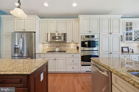 Kitchen - 3027 Palatine Dr, Frederick, MD 21701 photo 8 of 9