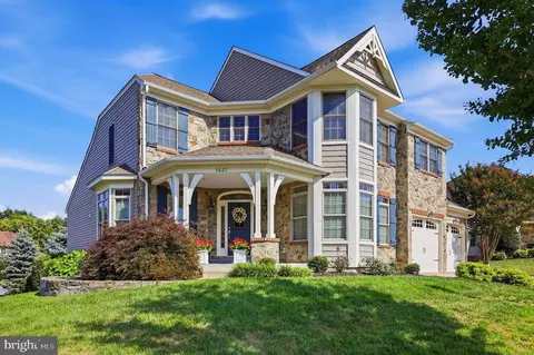 Exterior - 3027 Palatine Dr, Frederick, MD 21701 photo 11 of 18