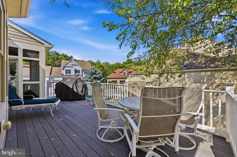 Exterior - 3027 Palatine Dr, Frederick, MD 21701 photo 6 of 18