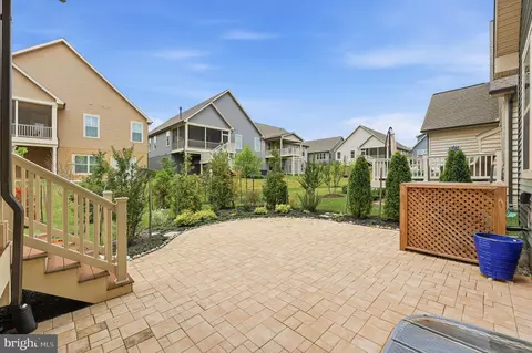 Exterior - 2605 Broadleaf Dr, Frederick, MD 21702 photo 7 of 19