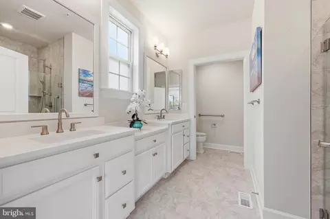 Entry Way - 2605 Broadleaf Dr, Frederick, MD 21702 photo 4 of 11