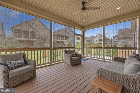 Exterior - 2605 Broadleaf Dr, Frederick, MD 21702 photo 4 of 19