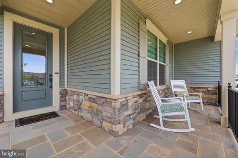 Exterior - 2605 Broadleaf Dr, Frederick, MD 21702 photo 5 of 19