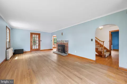 Living - 118 W 14th St, Frederick, MD 21701 photo 5 of 5
