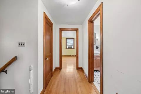 Entry Way - 118 W 14th St, Frederick, MD 21701 photo 8 of 11