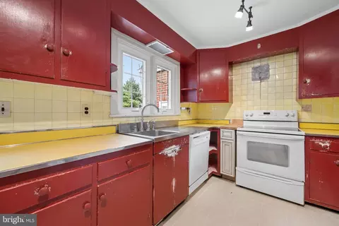 Kitchen - 118 W 14th St, Frederick, MD 21701 photo 3 of 4