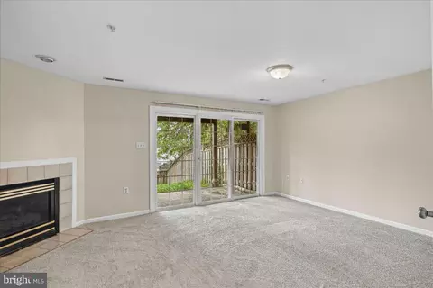 Living - 952 Jubal Way, Frederick, MD 21701 photo 4 of 4