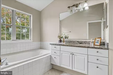 Bath - 952 Jubal Way, Frederick, MD 21701 photo 3 of 6