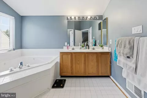 Bath - 6440 Spring Forest Rd, Frederick, MD 21701 photo 1 of 3