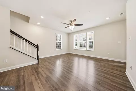 Living - 5017 Judicial Way, Frederick, MD 21703 photo 2 of 5