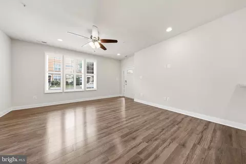 Living - 5017 Judicial Way, Frederick, MD 21703 photo 4 of 5