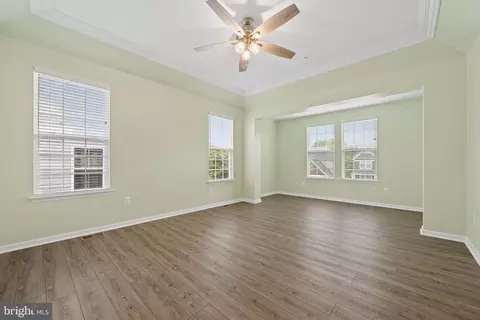 Living - 5720 Hawk Ridge Rd, Frederick, MD 21704 photo 5 of 6