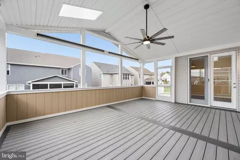 Exterior - 5720 Hawk Ridge Rd, Frederick, MD 21704 photo 10 of 20