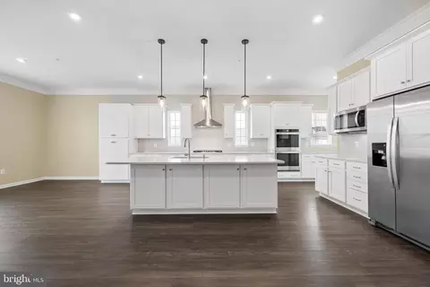 Kitchen - 5720 Hawk Ridge Rd, Frederick, MD 21704 photo 3 of 4