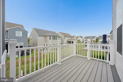 Exterior - 5720 Hawk Ridge Rd, Frederick, MD 21704 photo 12 of 20