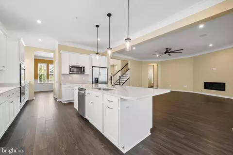 Entry Way - 5720 Hawk Ridge Rd, Frederick, MD 21704 photo 13 of 44