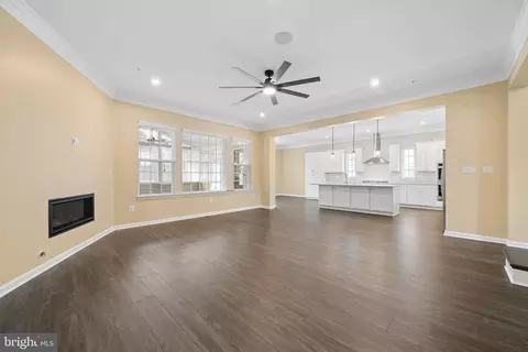 Living - 5720 Hawk Ridge Rd, Frederick, MD 21704 photo 4 of 6