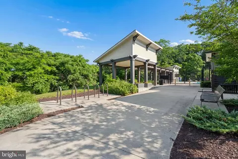 Exterior - 5720 Hawk Ridge Rd, Frederick, MD 21704 photo 15 of 20