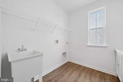 Entry Way - 5720 Hawk Ridge Rd, Frederick, MD 21704 photo 39 of 44
