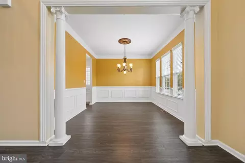 Entry Way - 5720 Hawk Ridge Rd, Frederick, MD 21704 photo 6 of 44