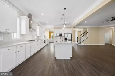 Entry Way - 5720 Hawk Ridge Rd, Frederick, MD 21704 photo 15 of 44
