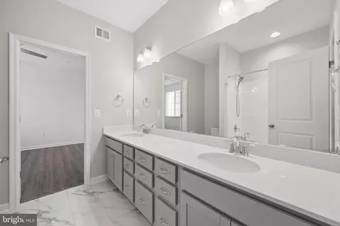 Entry Way - 5720 Hawk Ridge Rd, Frederick, MD 21704 photo 38 of 44