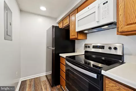 Kitchen - 811 Stratford Way #E, Frederick, MD 21701 photo 2 of 3