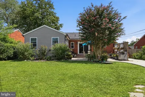 Exterior - 513 Biggs Ave, Frederick, MD 21702 photo 5 of 10