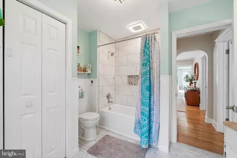Bath - 513 Biggs Ave, Frederick, MD 21702 photo 4 of 4