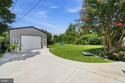 Exterior - 513 Biggs Ave, Frederick, MD 21702 photo 9 of 10
