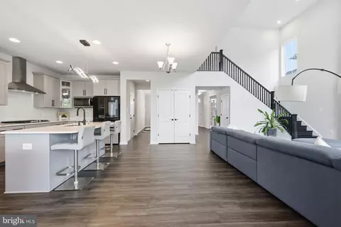 Entry Way - 5707 Hawk Ridge Rd, Frederick, MD 21704 photo 7 of 20