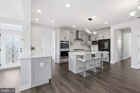 Entry Way - 5707 Hawk Ridge Rd, Frederick, MD 21704 photo 3 of 20