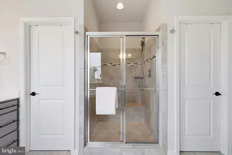 Entry Way - 5707 Hawk Ridge Rd, Frederick, MD 21704 photo 15 of 20