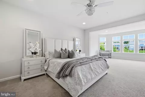 Bedroom - 5707 Hawk Ridge Rd, Frederick, MD 21704 photo 4 of 16