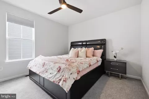 Bedroom - 5707 Hawk Ridge Rd, Frederick, MD 21704 photo 9 of 16