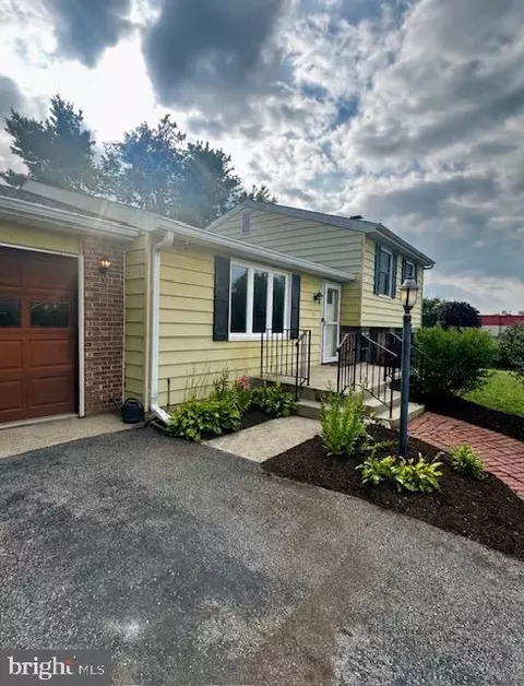11 Chapel Pl, Walkersville, MD 21793